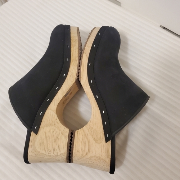 EC LOFT Black Suede Wood Clogs Size 9M, classic, casual, comfy - Picture 5 of 14